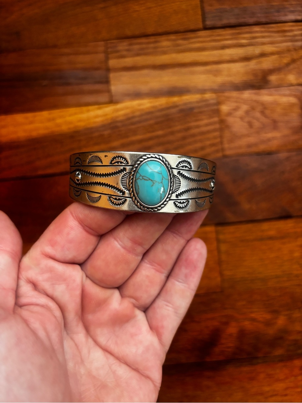 Women’s Silver Turquoise Bracelet - Picture 5 of 7